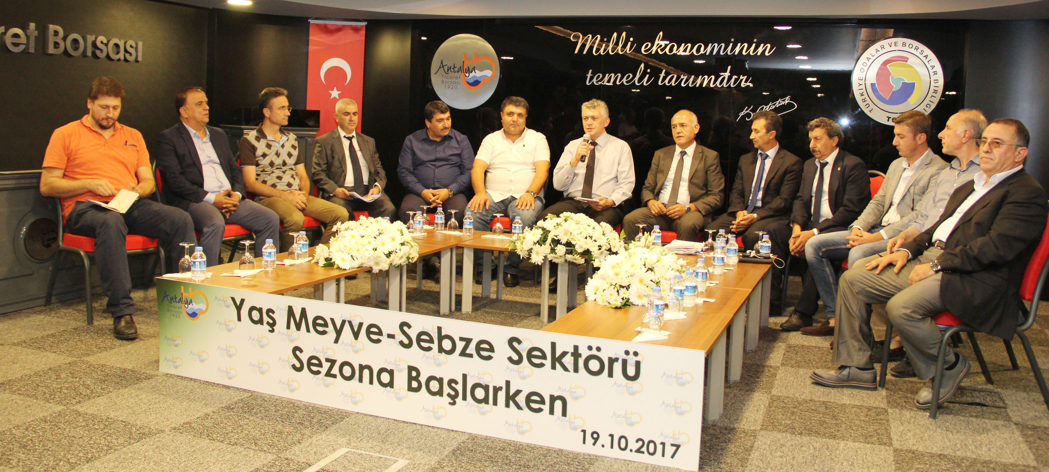 YAŞ MEYVE SEBZE SEKTÖRÜ BORSA’DA KONUŞULDU