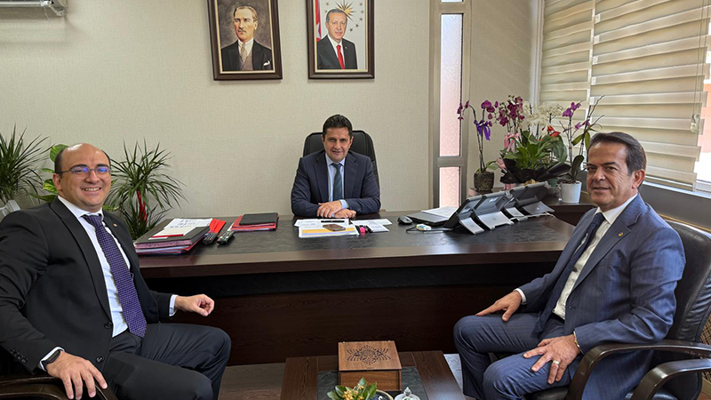 BAŞKAN ALİ ÇANDIR'DAN MEB MESLEKİ VE TEKNİK EĞİTİM GENEL MÜDÜR YARDIMCISI KAYGUSUZ'A ZİYARET
