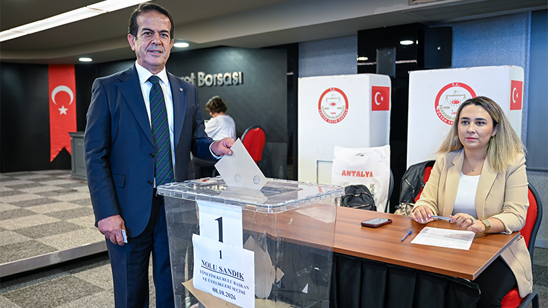 ANTALYA BORSA’DA ALİ ÇANDIR GÜVEN TAZELEDİ