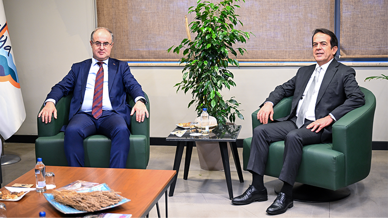 ANTALYA DEFTERDARI KARAYILAN’DAN ATB BAŞKANI ÇANDIR’A ZİYARET