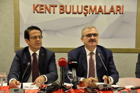 KENT BULUŞMALARININ KONUĞU VALİ KARALOĞLU OLDU